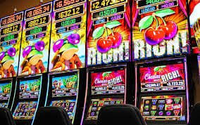 Responsible lucky slots session on apk 1777 with privacy reminders for adults